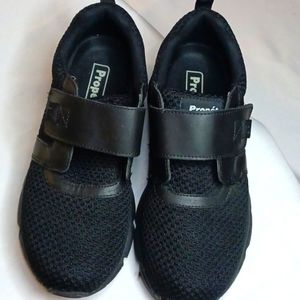 Propet Black Women's Tennis shoes Size 7